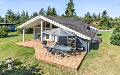 Ensio - 800M from the Sea: Bois, Domicile, Porche, Plate-Forme, Dur, Toit, Tache De Bois, Parquet, Eco Hôtel