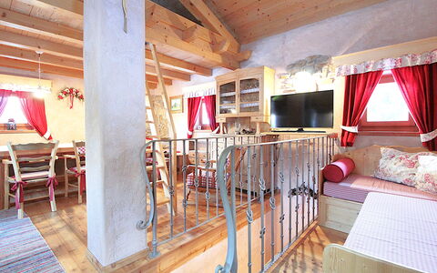 Baita Mountain View Pale San Martino: Meubles, Table, Bois, Design Intérieur, Chaise, Éclairage, Cadre, Bâtiment, Salon, Sol