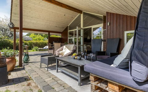 Wyanet - 600M from the Sea: Appartement, Condominium, Biens, Balcon, Villa, Hôtel