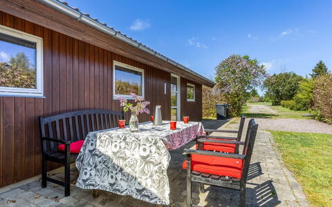 Wyanet - 600M from the Sea: Appartement, Condominium, Biens, Balcon, Villa, Hôtel