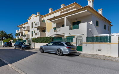 Sunny Escape - Vip Properties