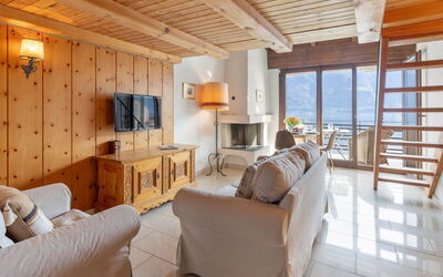 Logement:&nbsp;Brissago Blue 130.3