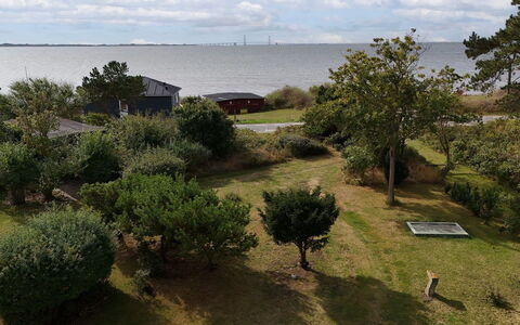 Svanborg - 40M from the Sea: Meubles, Design Intérieur, Appartement, Sol, Sol, Table, Chaise, Pièce, Domicile, Table Cuisine Et Salle A Manger