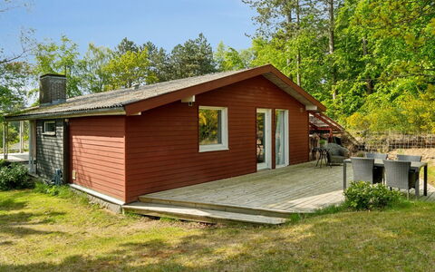 Henryette - 1.5Km from the Sea: Bois, Domicile, Porche, Plate-Forme, Dur, Toit, Tache De Bois, Parquet, Eco Hôtel