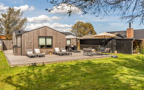 Hellena - 600M from the Sea: Bois, Domicile, Porche, Plate-Forme, Dur, Toit, Tache De Bois, Parquet, Eco Hôtel
