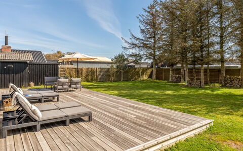 Hellena - 600M from the Sea: Bois, Domicile, Porche, Plate-Forme, Dur, Toit, Tache De Bois, Parquet, Eco Hôtel