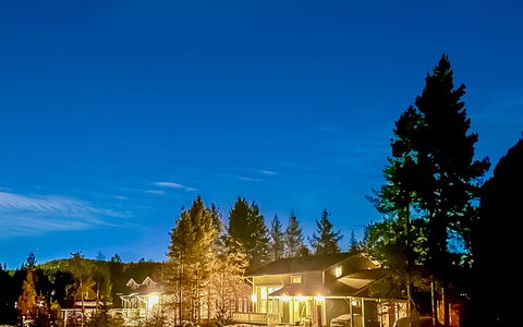 Rukan Tunturituuli: Arbre, La Nature, Branche, Maison, Paysage, Domicile, Chalet, Soirée, Mélèze, L'Hiver