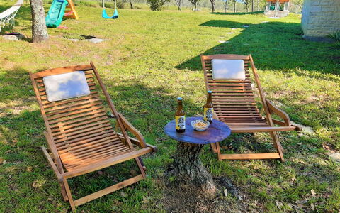 Casa Robinson Nature, Wifi, Istria, Croazia: Meubles, Bois, Mobilier De Jardin, Chaise, Balancelle, Dur, Tache De Bois, Chaise Longue, Accoudoir, Lumber
