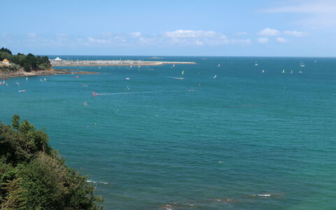 Ker Lolis: L'Eau, Ciel, Nuage, Bleu, Bleu Azur, Paysage Naturel, Horizon, Arbre, Vent Wave, Paysage