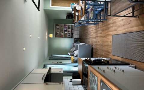 Kingfishers Lodge: Cuisine, Design Intérieur, Meubles, Sol, Appareil De Cuisine, Comptoir, Principaux Appliance, Électroménager, Sol, Cuisinière