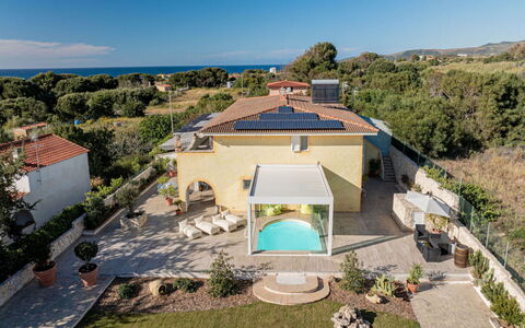 Marina di Sorso 651: Piscine, Biens, Recours, Ombre, Aménagement Paysager, Villa, Eco Hôtel, Hacienda, Ville Resort, Balcon