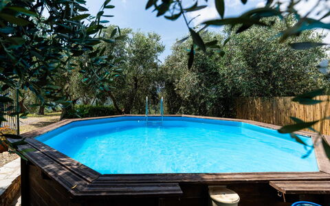 Civezza 637: Bleu, Piscine, Composite, Loisir, Ombre, Recours, Eco Hôtel, Arrière-Cour, Centre De Loisirs, Caractéristique De L'Eau