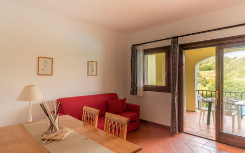 Apartments With Pool Country Village, Stintino: Pièce, Tache De Bois, Plafond, Table Cuisine Et Salle A Manger, Dur, Salon, Salle À Manger, Vernis, Parquet