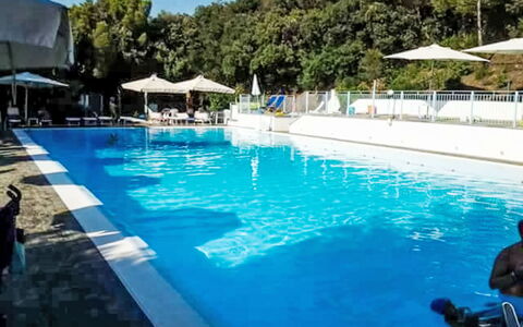 Castiglioncello 230: Piscine, Mobilier De Jardin, Recours, Loisir, Des Loisirs, Parapluie, Balancelle, Ombre, Eco Hôtel, Vacances