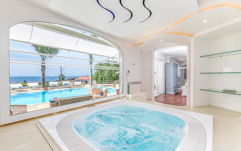 Villa Solemare: Recours, Hôtel, Plante D'Appartement, Piscine