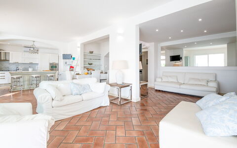 Villa Solemare: Sol, Sol, Meubles, Design Intérieur, Canapé, Plafond, Salon, Domicile, Pièce