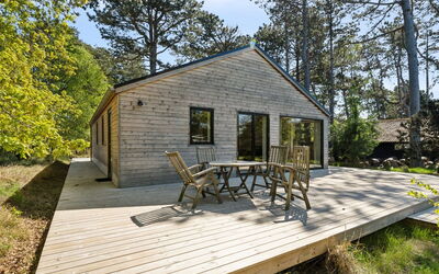 Dagino - 200M from the Sea