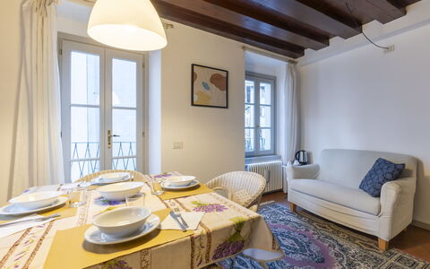 Vicolo Ninguarda: Piscine, Recours, Composite, Mobilier De Jardin, Ombre, Hôtel, Eco Hôtel, Caractéristique De L'Eau, Thermes