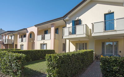 Caorle 600: Piscine, Recours, Composite, Mobilier De Jardin, Ombre, Hôtel, Eco Hôtel, Caractéristique De L'Eau, Thermes