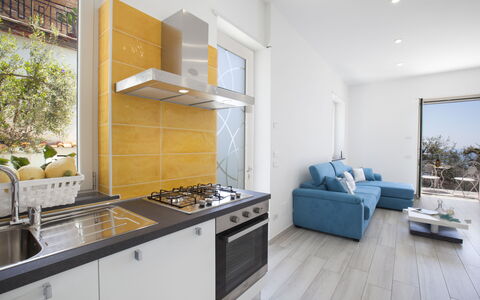 Villa Neranyum: Cuisine, Sol, Design Intérieur, Principaux Appliance, Meubles, Bois, Appareil De Cuisine, Comptoir, Sol, Pièce