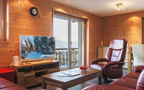Moulin du Raé A2: Meubles, Bois, Design Intérieur, Chaise, Pièce, Sol, Domicile, Plafond, Dur, Salon