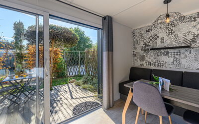 Hôtel'O 3 - L'Ibis Rouge 400.3: Établissements Humains, Appartement, Condominium, Hôtel, Piscine, Recours, Ville Resort