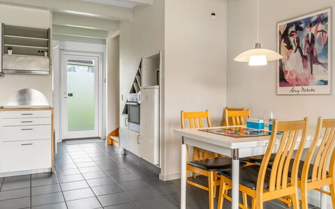 Arton - from the Sea: Meubles, Sol, Design Intérieur, Sol, Bois, Plafond, Chaise, Cuisine, Table Cuisine Et Salle A Manger, Éclairage