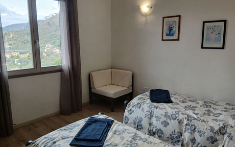 Villa dei Sogni: Chambre, Lit, Drap De Lit, Meubles, Literie, Linge, Cadre De Lit, Pièce, Oreiller, Matelas