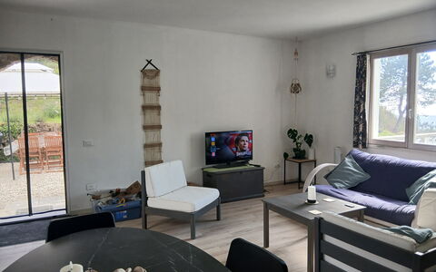 Villa dei Sogni: Meubles, Sol, Design Intérieur, Bois, Sol, Pièce, Chaise, Canapé, Table, Salon