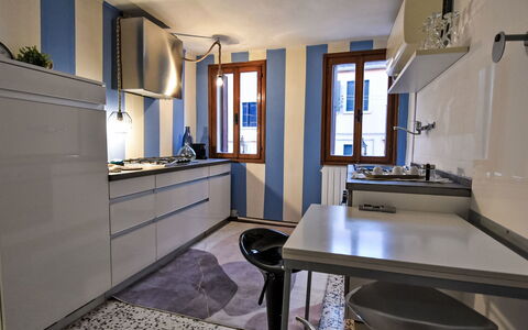 La Casa di Lu': Cuisine, Appareil De Cuisine, Principaux Appliance, Design Intérieur, Comptoir, Sol, Meubles, Cabinetry, Électroménager, Cuisinière