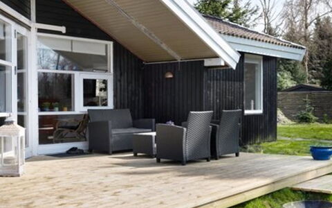 Sissie - 400M from the Sea: Biens, Ombre, Allée, Ferme