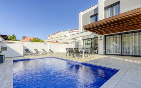 Mon Petit Paradis: Appartement, Mer, Balcon, Ombre, Hôtel, Recours, Appartement Penthouse, Aluminium