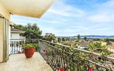 Mercedes: Appartement, Mer, Balcon, Ombre, Hôtel, Recours, Appartement Penthouse, Aluminium