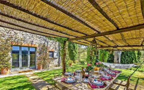 Villa Aiola: Recours, Ombre, Eco Hôtel, Jardin, Arrière-Cour, Aménagement Paysager, Chaise, Matériau Naturel, Cour, Ferme