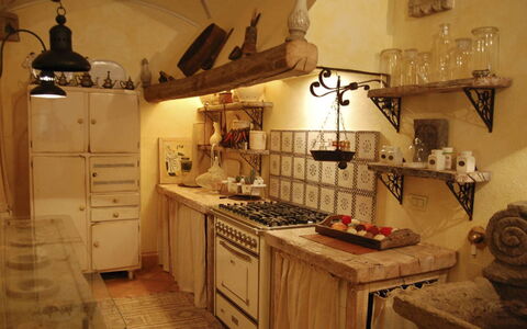 Poggio Aperto: Bois, Design Intérieur, Cuisine, Sol, Meubles, Comptoir, Sol, Pièce, Cabinetry, Plafond