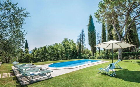 Santo Stefano: Bleu, Lot Terre, Piscine, Biens, Jardin, Pelouse, Ombre, Aménagement Paysager, Villa, Mobilier De Jardin