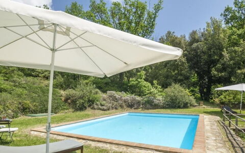 Mulino della Frateria: Parapluie, Piscine, Mobilier De Jardin, Meubles, Ombre, Chaise, Recours, Loisir, Balancelle, Jardin