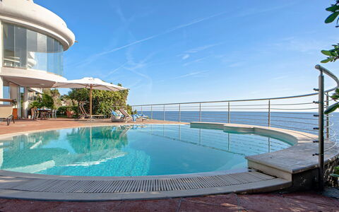 Villa Baia al Mare: Piscine, Recours, Loisir, Balcon, Eco Hôtel, Hôtel, Vacances, Villa, Mobilier De Jardin, Ville Resort