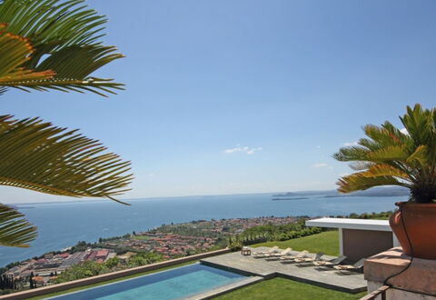 Villa Garda: Mer, Cotiers Et Relief Océaniques, Zone Résidentielle, Côte, Océan, Recours, Biens, Eco Hôtel, Ville Resort, Piscine