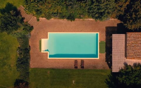 Bagnoletto: Piscine, Composite, Biens, Recours, Thermes, Arrière-Cour, Ferme, Loisir, Jardin, Pelouse