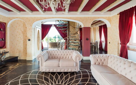 Villa del Drago: Design Intérieur, Sol, Meubles, Sol, Rouge, Bois, Canapé, Salon, Plafond, Éclairage