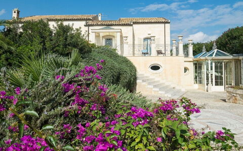 Villa del Drago: Arbuste, Jardin, Biens, Aménagement Paysager, Manoir, Hacienda, Villa, Jardin Botanique, Cour, Allée