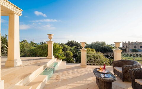 Villa del Drago: Colonne, Ombre, Biens, Conception, Architecture Classique, Manoir, Balustre, Villa, Structure En Plein Air, Balcon