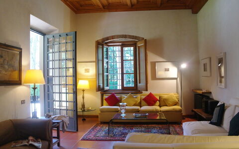 Villa Antonella: Meubles, Design Intérieur, Sol, Bois, Plafond, Sol, Pièce, Table, Éclairage, Salon