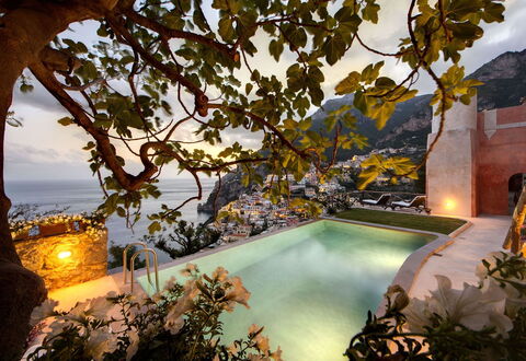 Villa Positano: Caractéristique De L'Eau, Eco Hôtel, Recours, Villa, Piscine, Hacienda, Village De Montagne, Ville Resort, Affleurement