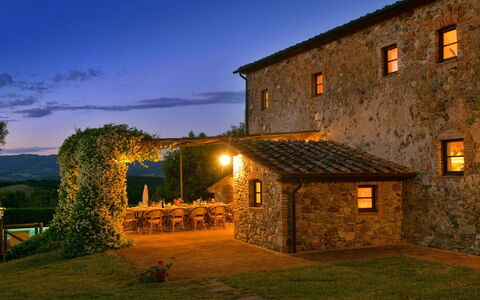 Villa Anima: Paysage, Zone Rurale, Chalet, Ferme, Biens, Village, Villa, Ferme, Soirée