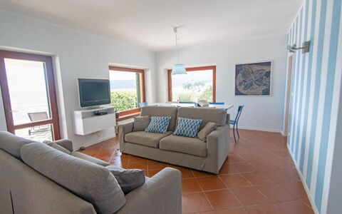 Villa Marciana: Meubles, Design Intérieur, Sol, Sol, Bois, Table, Canapé, Pièce, Chaise, Salon