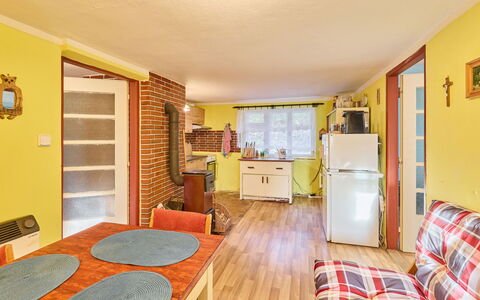 U Tety Bystré: Bois, Meubles, Design Intérieur, Pièce, Plafond, Appartement, Chaise, Tache De Bois, Canapé