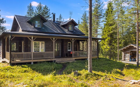 Kiehtäjän Kuohu: Bois, Chalet, Siding, Cabane En Rondins, Ferme, Des Bois, Batiments Jardin, Dur, Porche, Mélèze