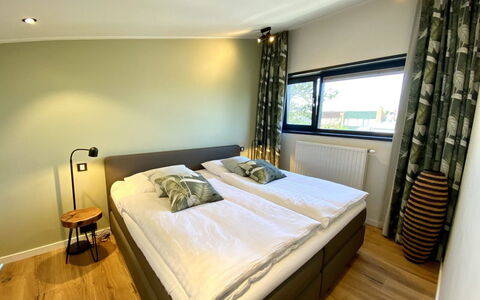 Seascape Wellness Nieuwvliet-Bad: Design Intérieur, Lit, Chambre, Meubles, Sol, Plafond, Sol, Literie, Drap De Lit, Cadre De Lit
